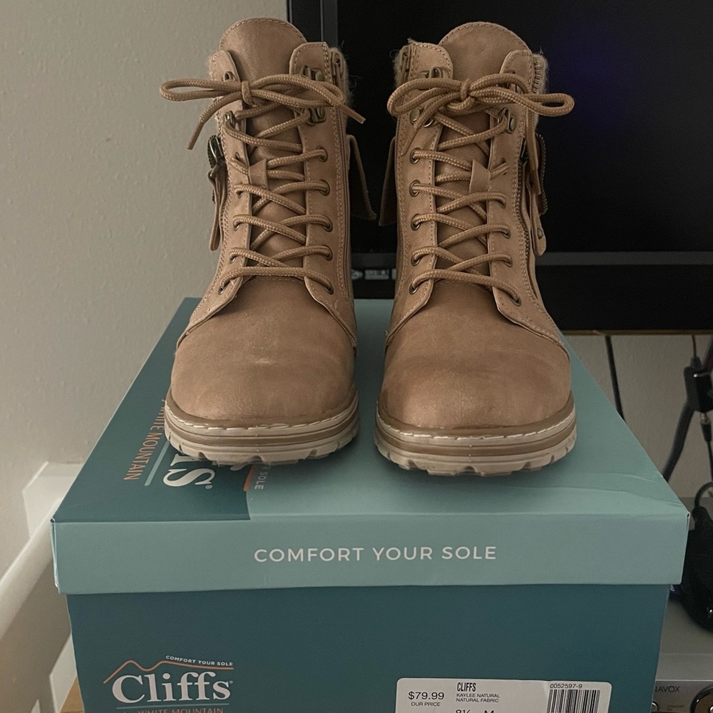 Cliffs by White Mountain Boots